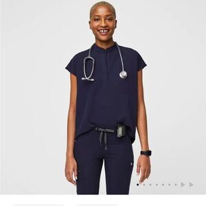 Women’s navy Rafaela figs scrub top